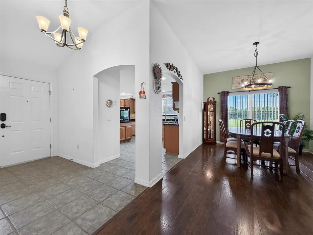 370 CARRIAGE LANE Lady Lake, FL 32159