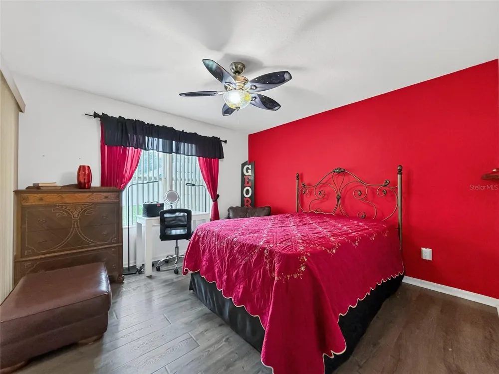 370 CARRIAGE LANE Lady Lake, FL 32159