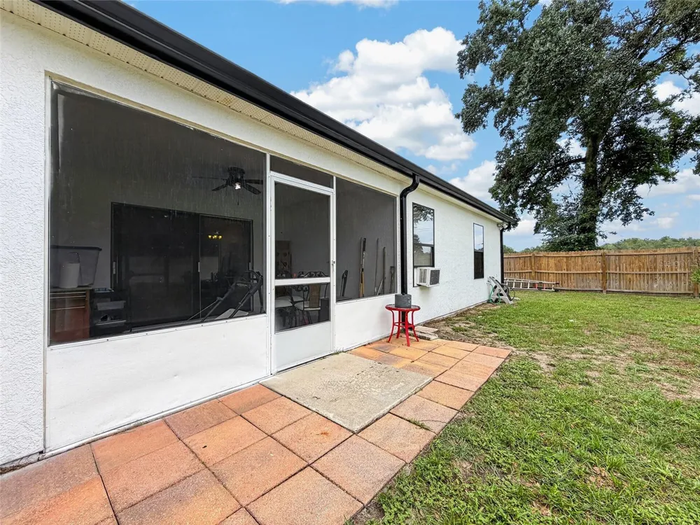 370 CARRIAGE LANE Lady Lake, FL 32159