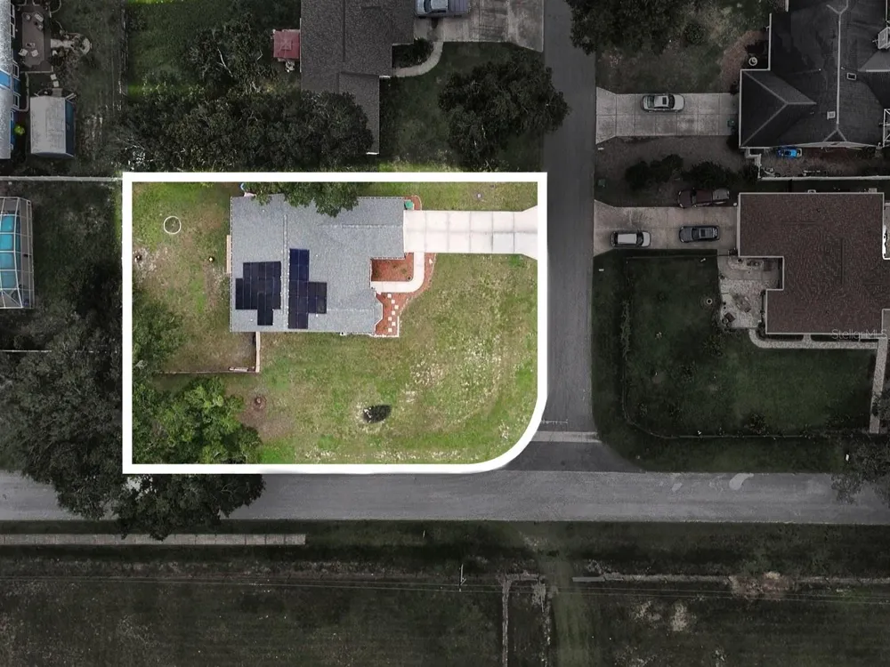 370 CARRIAGE LANE Lady Lake, FL 32159