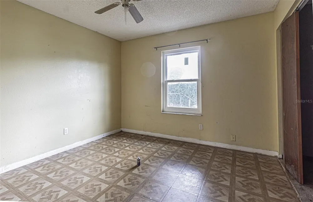 5512 20TH STREET Zephyrhills, FL 33542