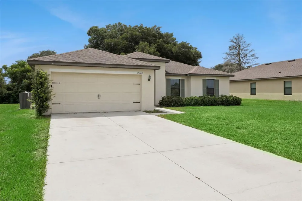 35669 ROSE MOSS AVENUE Leesburg, FL 34788