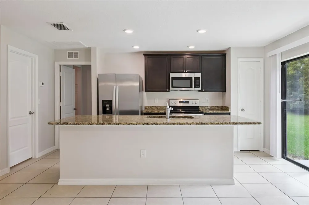 35669 ROSE MOSS AVENUE Leesburg, FL 34788