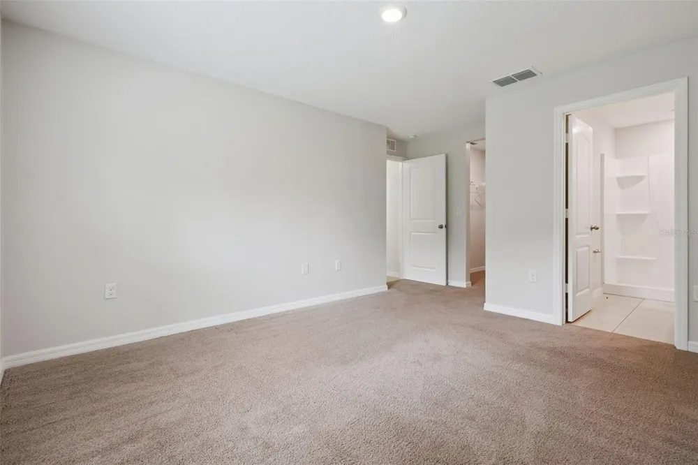 35669 ROSE MOSS AVENUE Leesburg, FL 34788