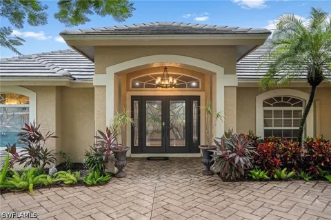 Del Lago Way