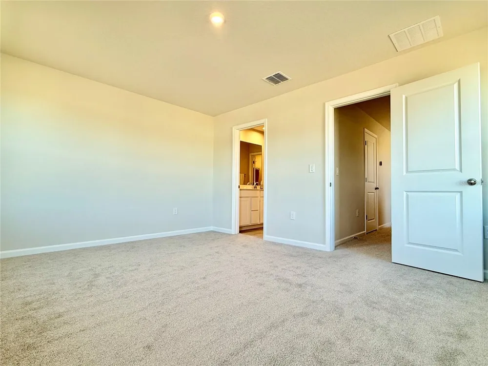 1188 PORT BLUE WAY Lady Lake, FL 32159