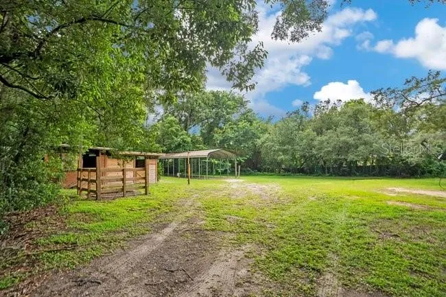 560 LAKE PLEASANT ROAD Apopka, FL 32712