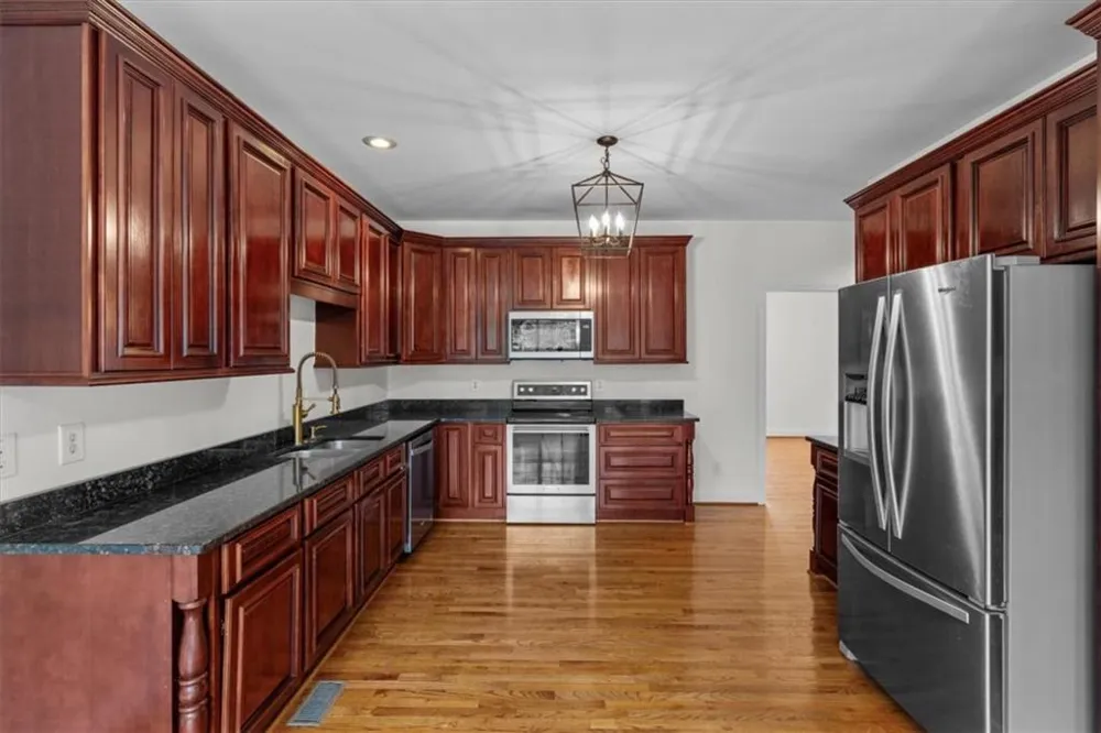 120 Camilla Drive Carrollton, GA 30116