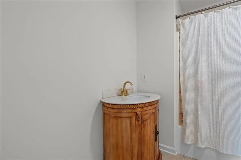 120 Camilla Drive Carrollton, GA 30116