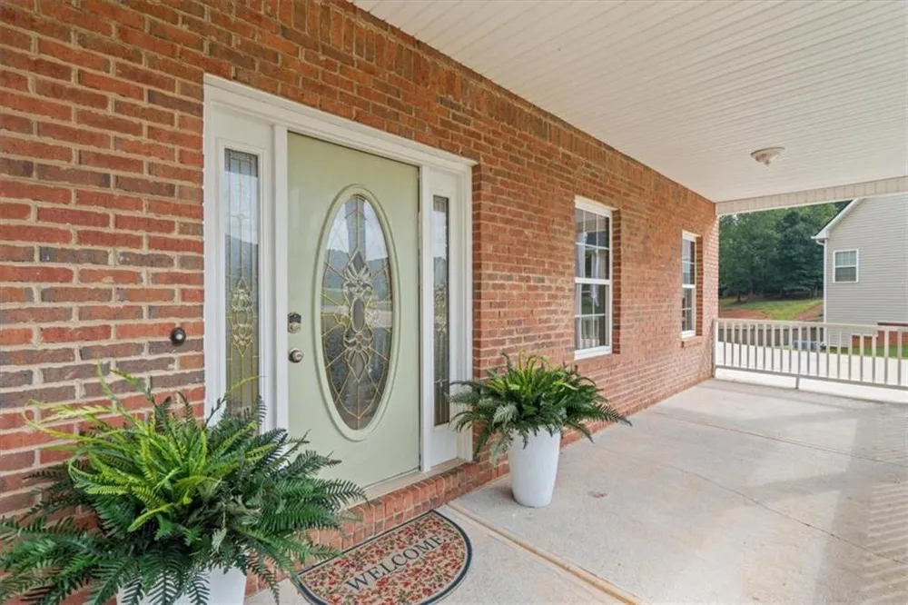120 Camilla Drive Carrollton, GA 30116