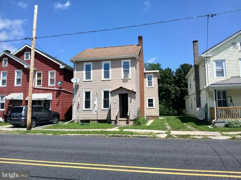 1107 PIKE STREET
