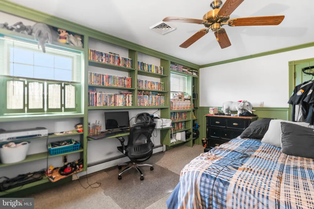 2780 NORTHVUE LANE York, PA 17408