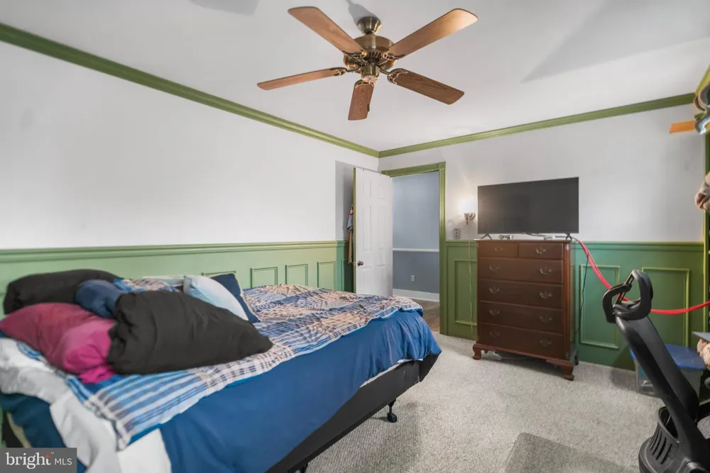 2780 NORTHVUE LANE York, PA 17408