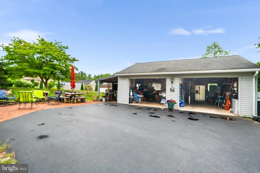 2780 NORTHVUE LANE York, PA 17408