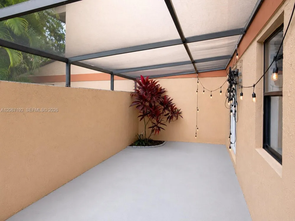 11263 SW 9th Ct Pembroke Pines, FL 33025
