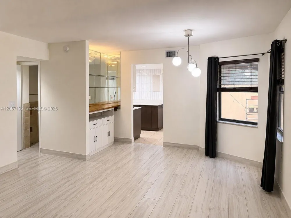 11263 SW 9th Ct Pembroke Pines, FL 33025