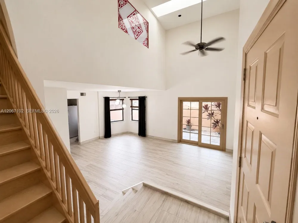 11263 SW 9th Ct Pembroke Pines, FL 33025