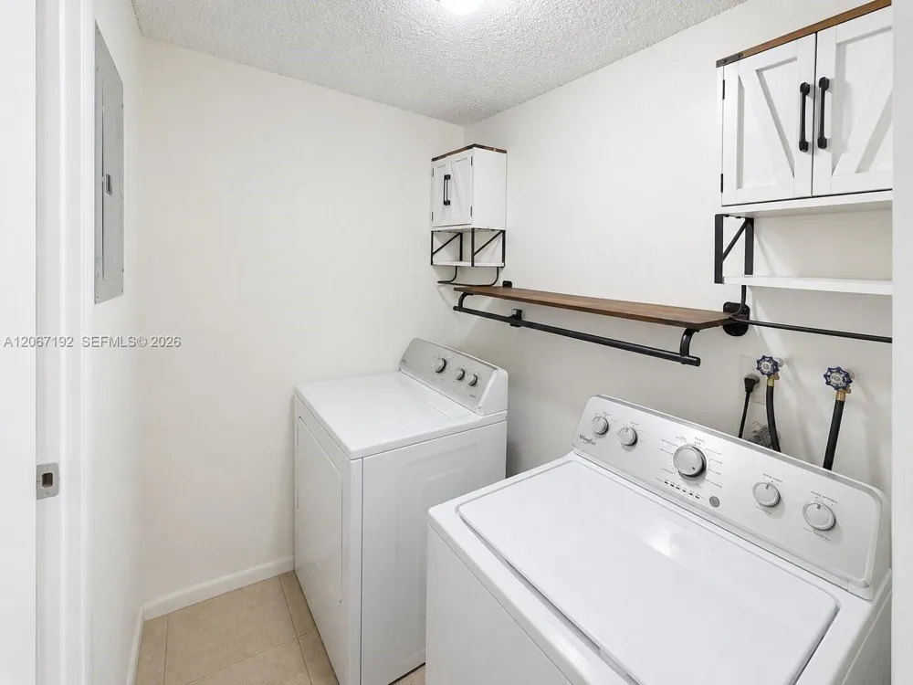 11263 SW 9th Ct Pembroke Pines, FL 33025