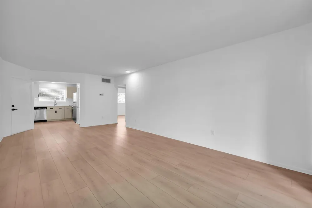 91 Willow Road #104 Tequesta, FL 33469