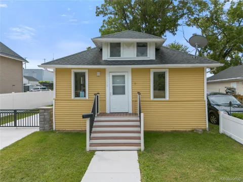 138 Mechanic Street