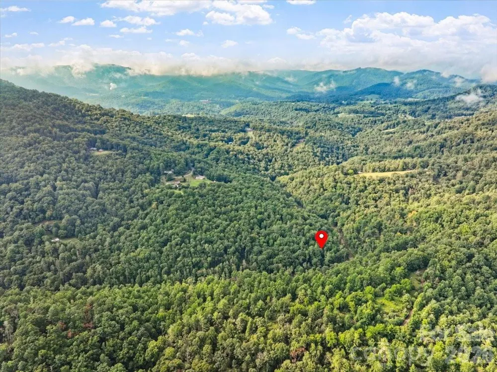 TBD Rabbit Hop Road Spruce Pine, NC 28777