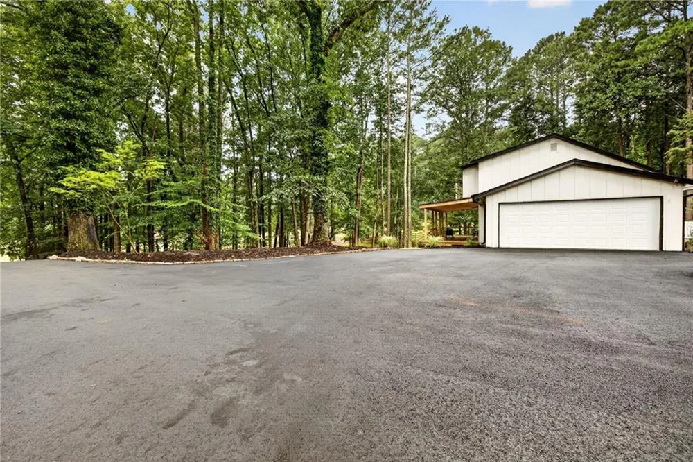 15970 Freemanville Road Milton, GA 30004