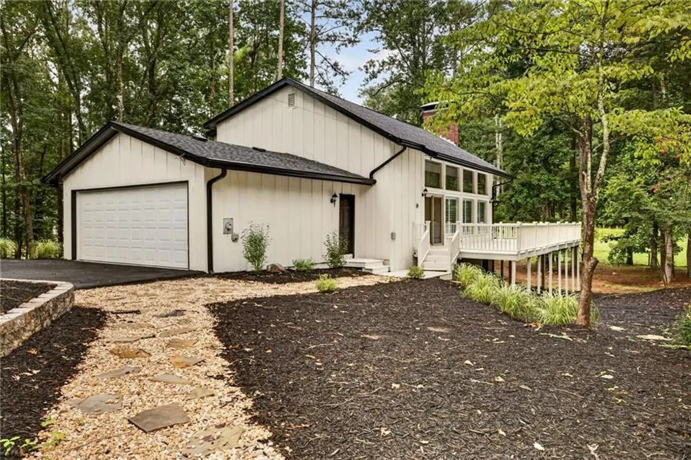 15970 Freemanville Road Milton, GA 30004