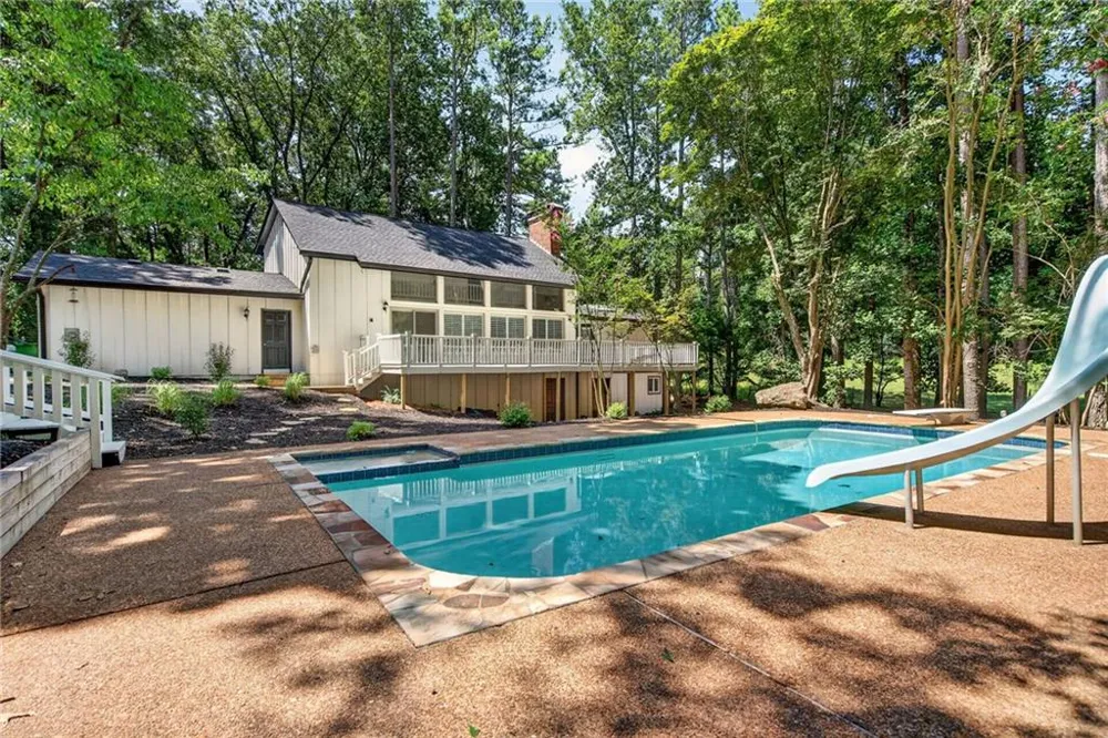 15970 Freemanville Road Milton, GA 30004
