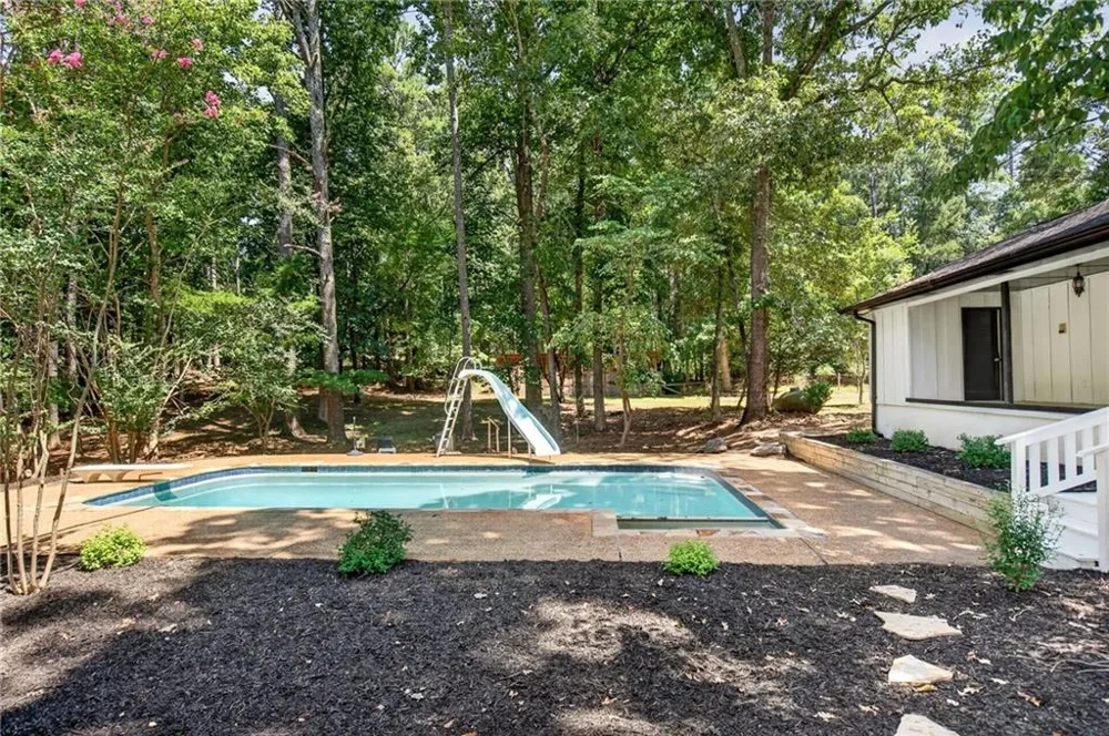 15970 Freemanville Road Milton, GA 30004