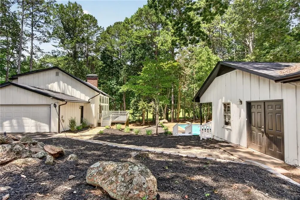15970 Freemanville Road Milton, GA 30004