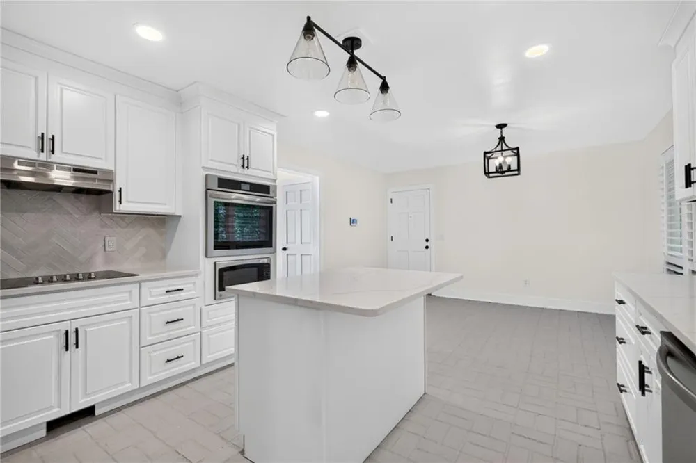 15970 Freemanville Road Milton, GA 30004