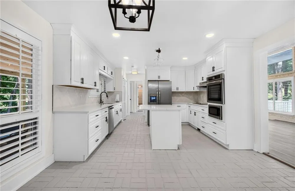 15970 Freemanville Road Milton, GA 30004