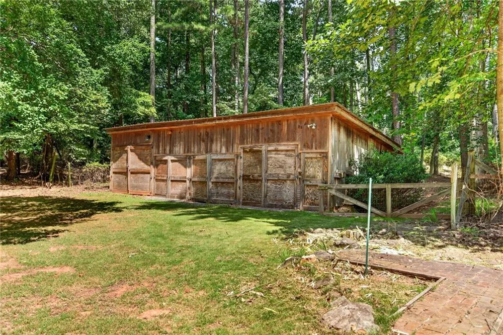 15970 Freemanville Road Milton, GA 30004
