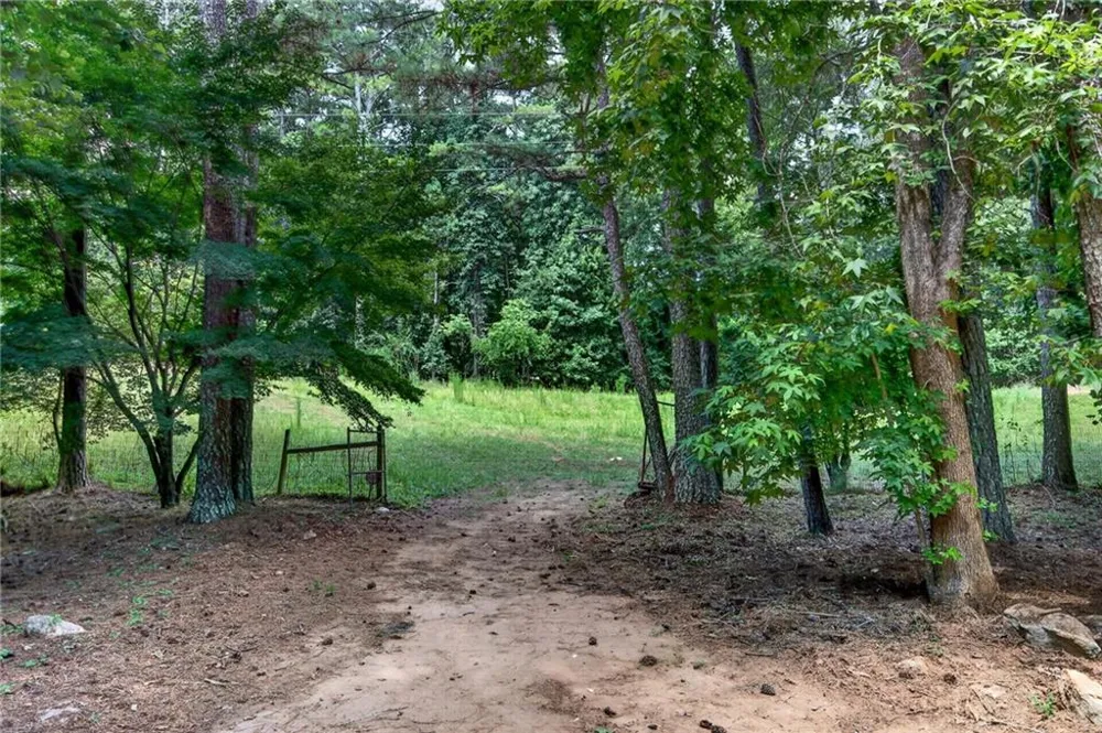 15970 Freemanville Road Milton, GA 30004