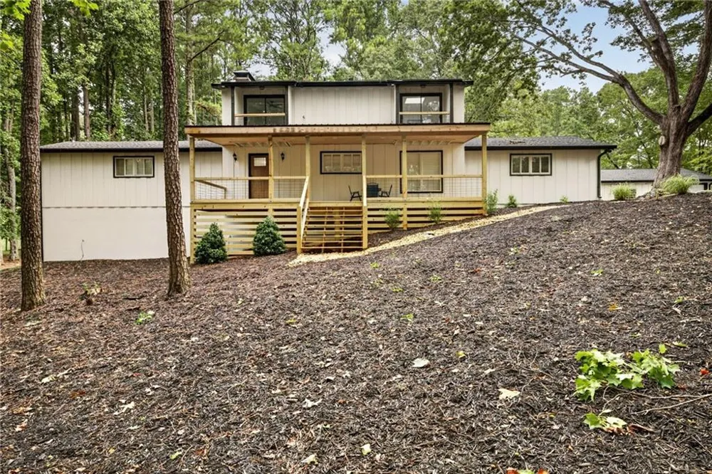 15970 Freemanville Road Milton, GA 30004