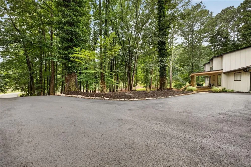 15970 Freemanville Road Milton, GA 30004
