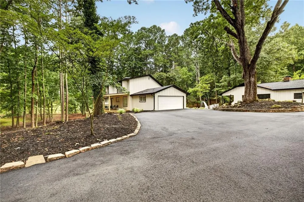 15970 Freemanville Road Milton, GA 30004
