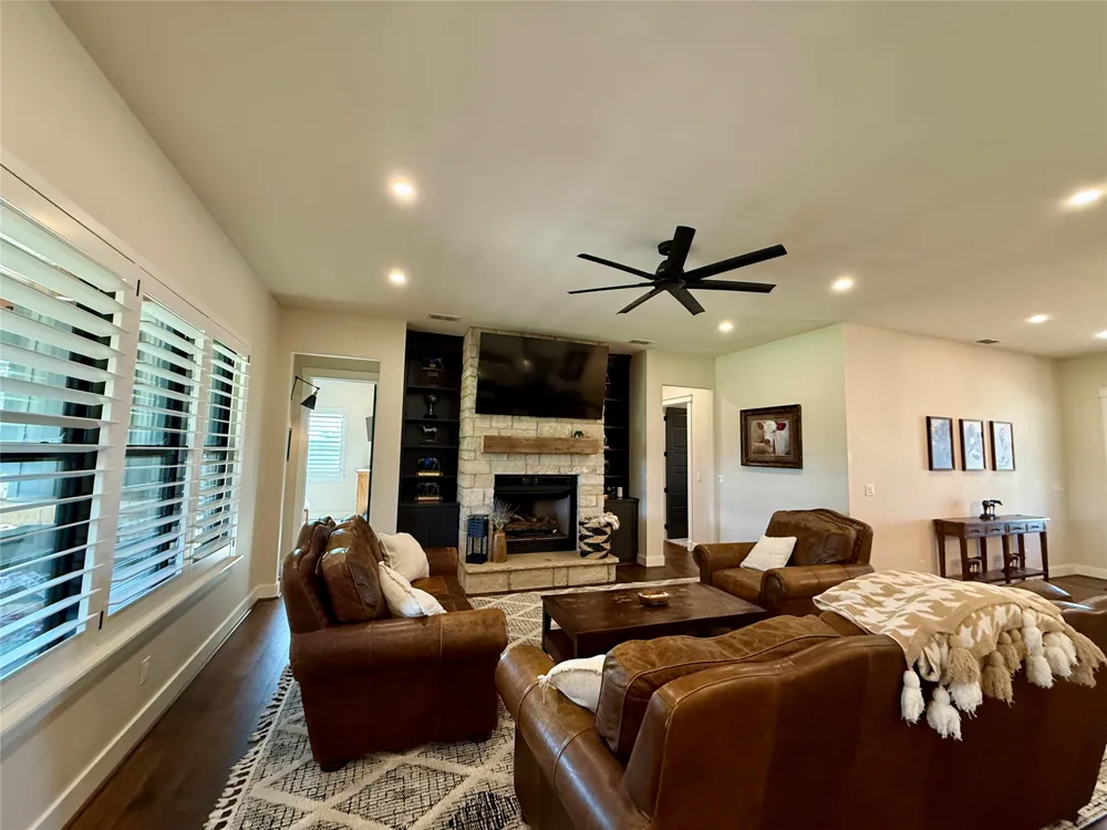 1526 Half Moon Circle Early, TX 76802