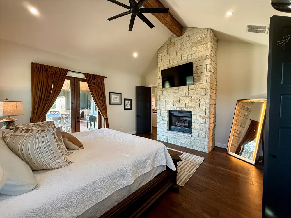 1526 Half Moon Circle Early, TX 76802