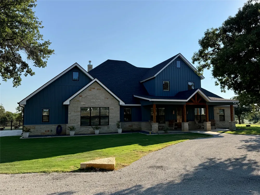 1526 Half Moon Circle Early, TX 76802