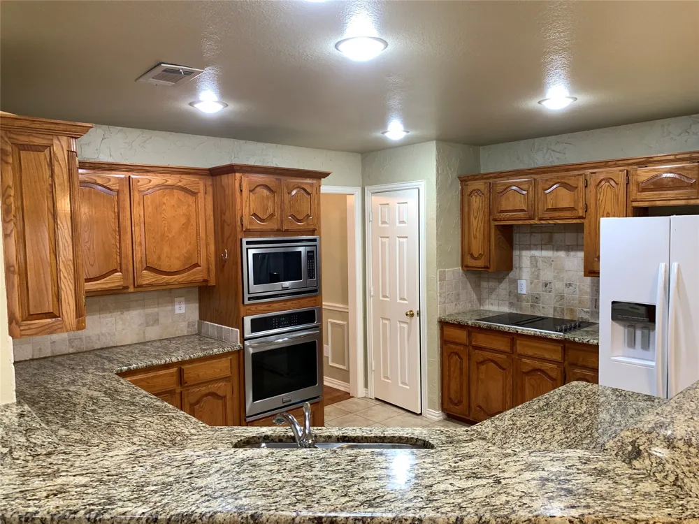 4914 Shadowood Road Colleyville, TX 76034