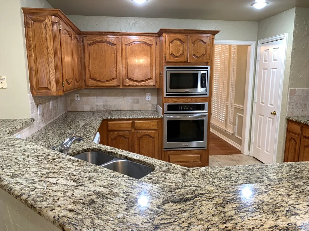 4914 Shadowood Road Colleyville, TX 76034