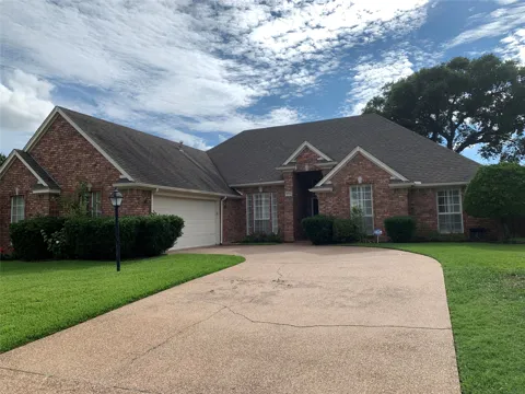 4914 Shadowood Road