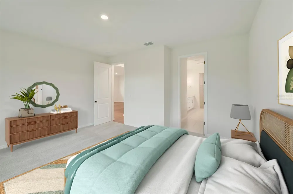 5024 CHAPEL ROW AVENUE Apollo Beach, FL 33572