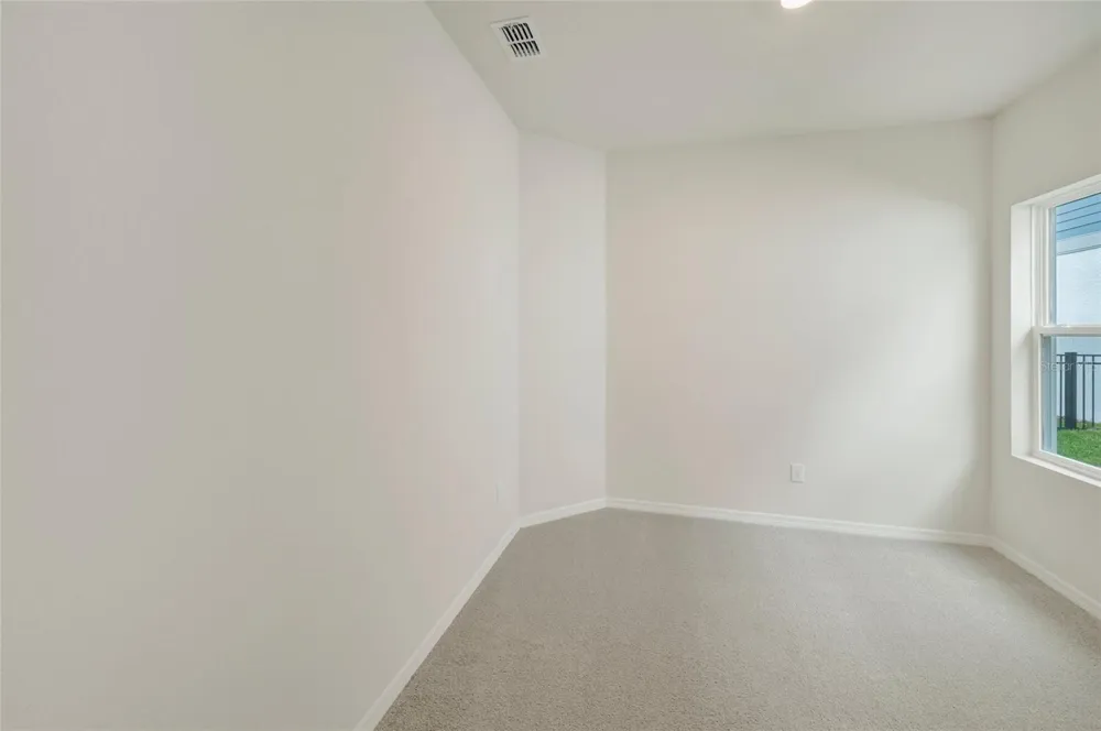5024 CHAPEL ROW AVENUE Apollo Beach, FL 33572