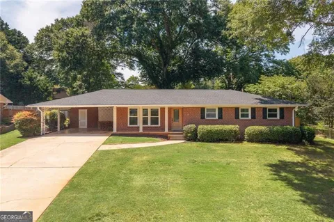 1089 Chatsworth DR