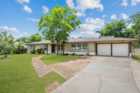 2320 Edgewood Terrace
