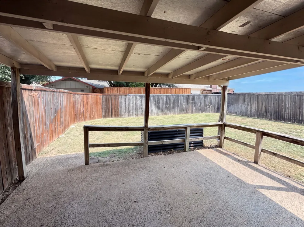 2739 April Hill Lane Dallas, TX 75287
