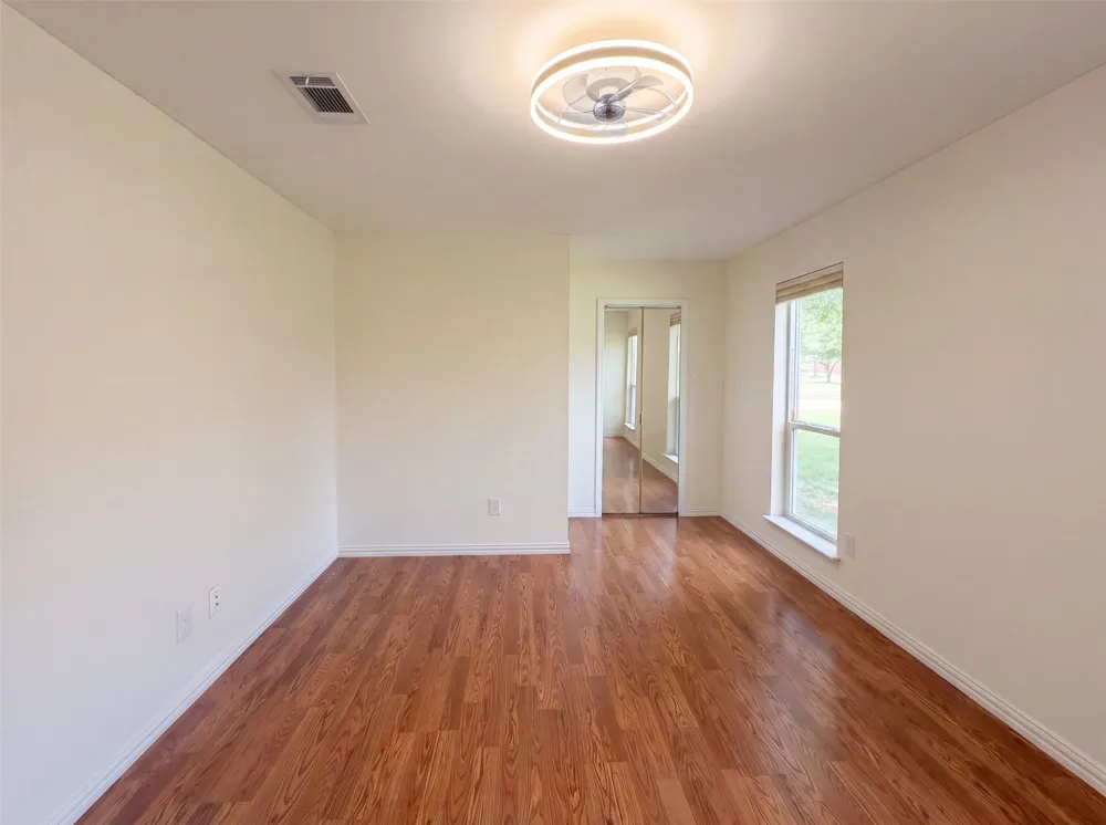2739 April Hill Lane Dallas, TX 75287