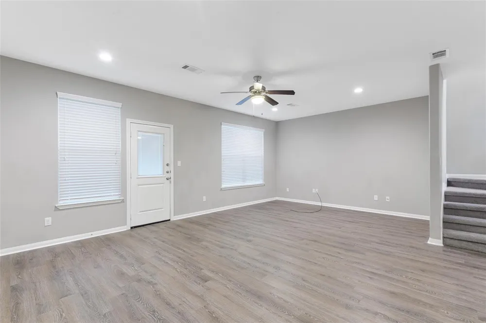 124 Artesian Way New Caney, TX 77357